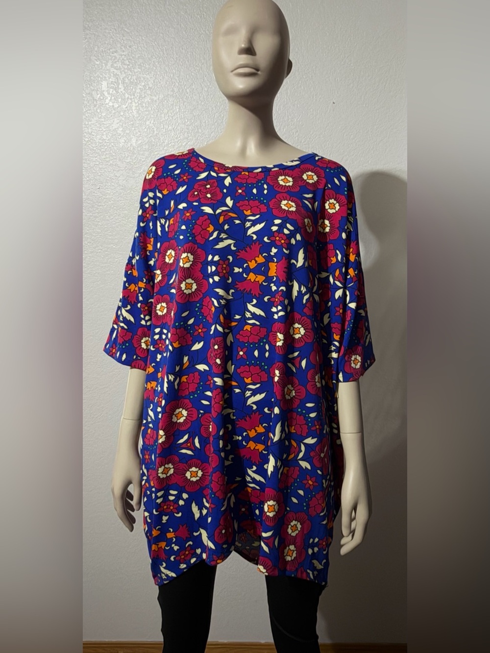 CLOSET CLEAR OUT ALL LULAROE MAKE AOFFER BUNDLE NWT OVERSIZED XL SEE PICTURES 😍 - Picture 9 of 17